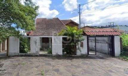 Casa com 3 quartos à venda na Rua Cangussu, --, Nonoai, Porto Alegre