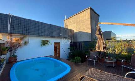 Cobertura para Venda - 278m², 3 dormitórios, sendo 1 suites, 3 vagas - Jardim Itu