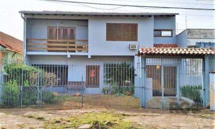 Casa com 3 quartos à venda na Rua Vítor Valpírio, --, Anchieta, Porto Alegre