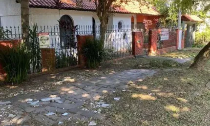 Casa com 3 quartos à venda na Rua Dea Coufal, --, Ipanema, Porto Alegre