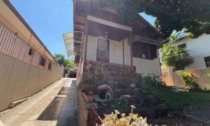 Casa com 3 quartos à venda na Rua Camaquã, --, Camaquã, Porto Alegre