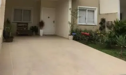 Casa para Venda - 169.86m², 5 dormitórios, sendo 1 suites, 2 vagas - Hípica
