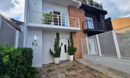 Casa com 3 quartos à venda na Rua Hilário Gonçalves Pinha, --, Hípica, Porto Alegre