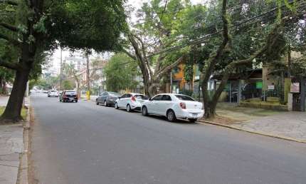 Terreno com Casa Para comprar com 3 dormitórios 111 m²