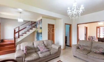 Casa para Venda - 192.18m², 3 dormitórios, sendo 1 suites, 2 vagas - Cristal