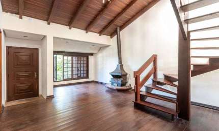 Casa para Venda - 280m², 3 dormitórios, sendo 1 suites, 2 vagas - Espirito Santo
