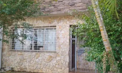 Casa com 3 quartos à venda na Rua Mata Coelho, --, Nonoai, Porto Alegre