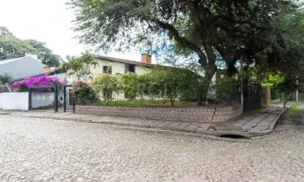 Casa para Venda - 180m², 3 dormitórios, sendo 1 suites, 2 vagas - Ipanema