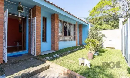 Casa com 3 quartos à venda na Rua Liane Alves, --, Ipanema, Porto Alegre