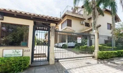 Casa em condomínio fechado com 3 quartos à venda na Rua Vicente Failace, --, Tristeza, Porto Alegre