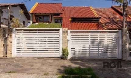 Casa de 4 dormitórios mobiliada para venda no Bairro Jardim Itu Sabara.