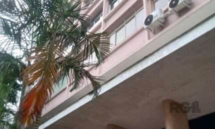 Apartamento 3 dormitórios ao lado da Tok Stok da Rua 24 de Outubro,com box