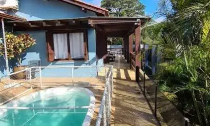 Casa para Venda - 125m², 3 dormitórios, sendo 1 suites, 2 vagas - Hípica