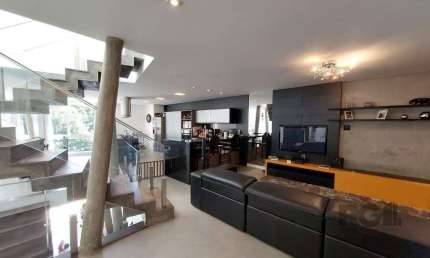 Casa para Venda - 296m², 3 dormitórios, sendo 1 suites, 3 vagas - Vila Nova, Porto Alegre