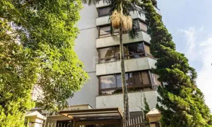 Espetacular Apto. semi mobiliado no bairro Rio Branco, Porto Alegre/RS, um por andar, 195m, andar alto, lareira, churrasqueira, 3 suites, 4 vagas