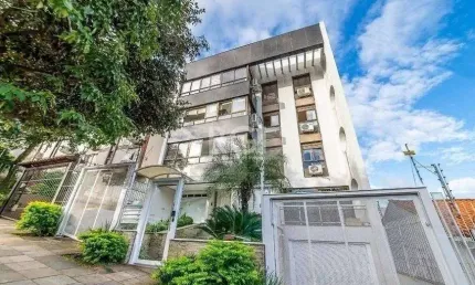 Apartamento de 2 dormitórios com suíte no bairro petrópolis