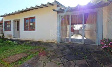 Casa para Venda - 120m², 3 dormitórios, sendo 1 suites, 3 vagas - Ipanema
