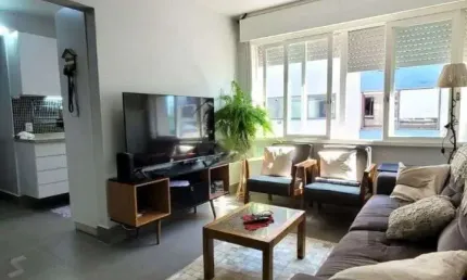 Apartamento 2 dormitórios, sendo 1 suíte, 72 m² de área privativa e 2 vaga(s) de garagem. localizado na rua/av. bagé, no bairro petrópolis em porto alegre.