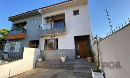 Casa com 3 quartos à venda na Rua Doutora Noemi Valle Rocha, --, Serraria, Porto Alegre