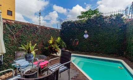 Casa com 3 quartos à venda na Praça Dom Pedro, --, Vila Ipiranga, Porto Alegre