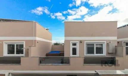 Casa em condomínio 3 dormitórios na Av Otto Niemeyer