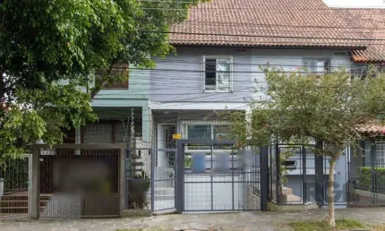 Sobrado com 148,45m², com 2 quartos, suíte, área gormet, vista para o guaíba, na vila conceição.