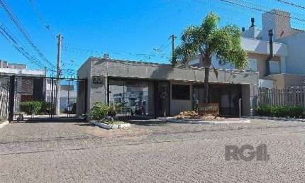 Casa em condomínio 3 D , 1 Suite e possibilidade de 4 dormitório no térreo