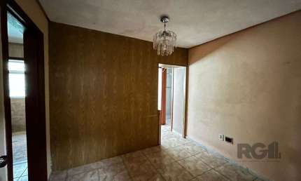 APARTAMENTO JK COM 1 QUARTO E GARAGEM COBERTA NO BAIRRO CAMAQUA PRÓXIMO À OTTO NIEMEYER
