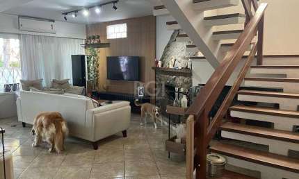 Casa com 4 quartos à venda na Rua Porto Calvo, --, Ipanema, Porto Alegre