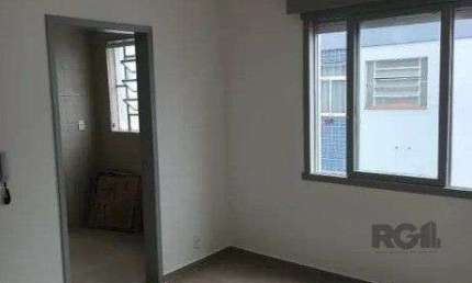 Apartamento com 1 quarto à venda na Rua Sapê, --, Passo da Areia, Porto Alegre