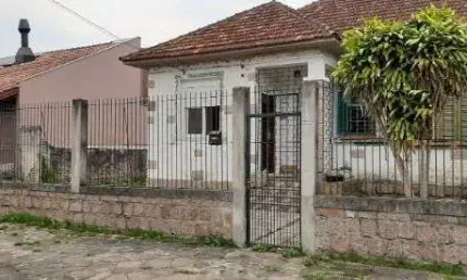 Casa para Venda - 135m², 3 dormitórios, sendo 1 suites, 5 vagas - Ipanema