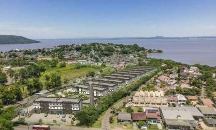 Apartamento em Porto Alegre, no bairro Guarujá, com 3 dormitório(s), e 3 banheiros, à venda.