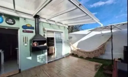 Casa em condomínio fechado com 3 quartos à venda na Avenida Edgar Pires de Castro, --, Hípica, Porto Alegre