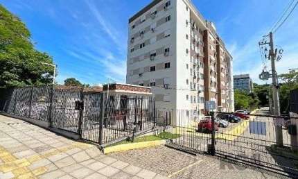 Apartamento em Porto Alegre, no bairro Vila Nova, com 2 dormitório(s), e 2 banheiros, à venda.