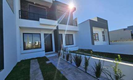 Casa com 2 quartos à venda na Rua Sete Mil Duzentos E Dois, --, Hípica, Porto Alegre