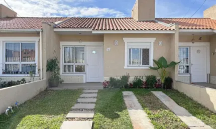 Casa em condomínio fechado com 2 quartos à venda na Rua Embira, --, Hípica, Porto Alegre