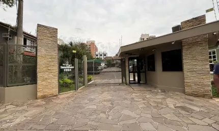 Excelente Casa em Condomínio Fechado 2 Dormitórios Recém Reformada