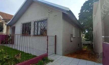 CASA NO SARANDI COM 3 DORMITÓRIOS PRÓXIMO DA BALTAZAR