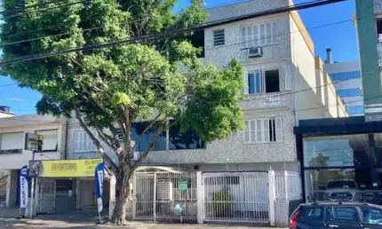 Apto de 03 dorm com box escriturado, frente, sol da manhã