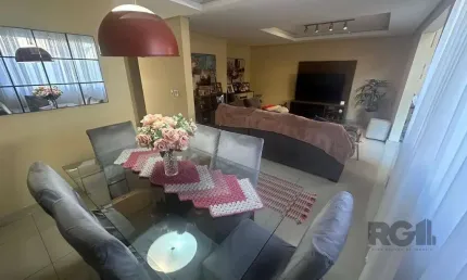 Casa em condomínio fechado com 3 quartos à venda na Avenida Willy Eugênio Fleck, --, Sarandi, Porto Alegre