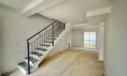 Excelente casa a venda em condomínio fechado no bairro Vila Nova.