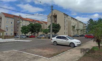 Oportunidade !!! Lindo Apartamento 02 Dormitórios reformado e com vaga.