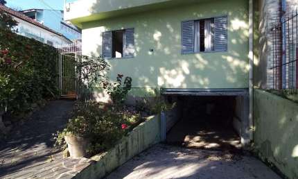 Casa com 3 quartos à venda na Rua Álvaro Nicofé, --, Vila Jardim, Porto Alegre