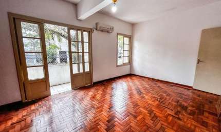 Apartamento com 3 quartos, 1 suíte, no bairro Rio Branco, Porto Alegre/RS