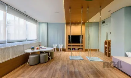 Apartamento com 3 quartos, suíte, vaga de garagem, churrasqueira - 67m² no bairro São João, Porto Alegre/RS