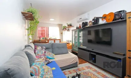 Apartamento a venda composto de dois dormitórios no bairro menino Deus com vaga