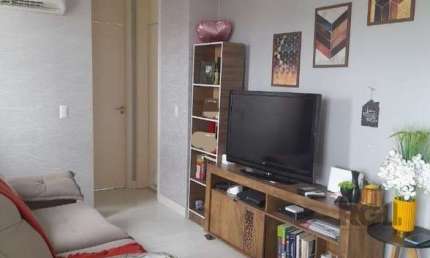 Apartamento 2 dormitórios com vaga no bairro Humaitá, em Porto Alegre