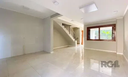 Casa com 3 quartos à venda na Rua Ronaldo Molina de Quadros, --, Mário Quintana, Porto Alegre