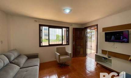 Casa com 4 quartos à venda na Rua Paulino Chaves, --, Santo Antônio, Porto Alegre