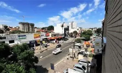 Apartamento em Porto Alegre, no bairro Camaquã, com 2 dormitório(s), e 2 banheiros, à venda.